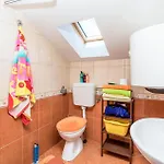 1 Bedroom Lovely In