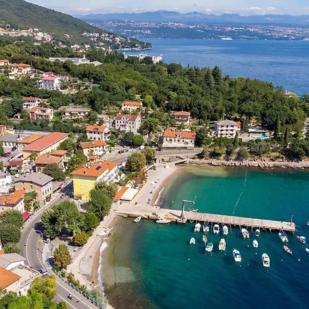 Apartment 1 Bedroom Lovely In Opatija