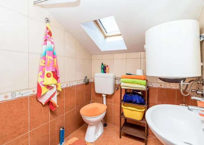 1 Bedroom Lovely In