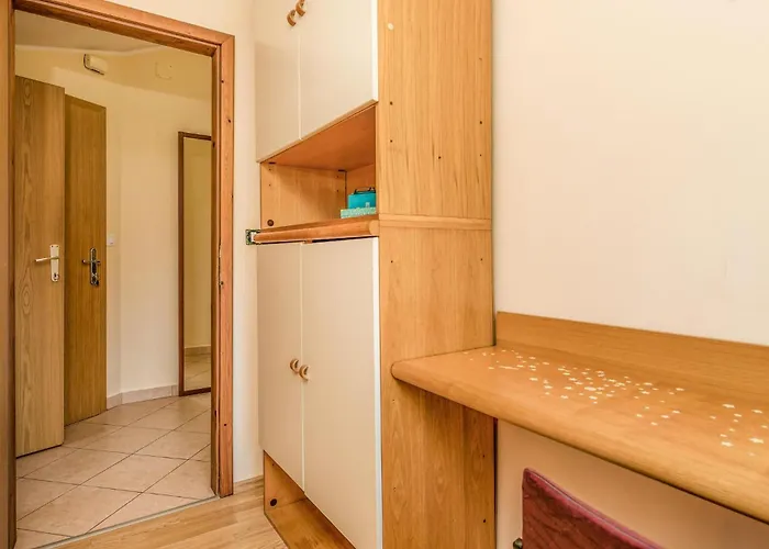 Apartmán 1 Bedroom Lovely In