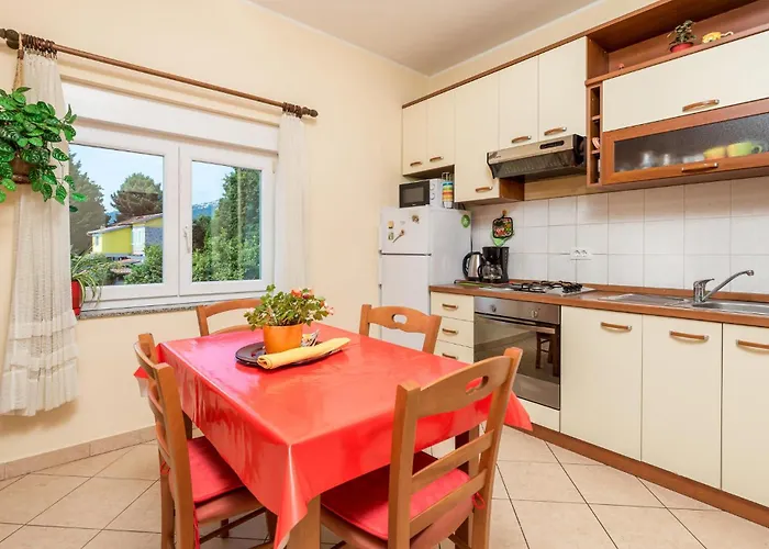 Apartament 1 Bedroom Lovely In *